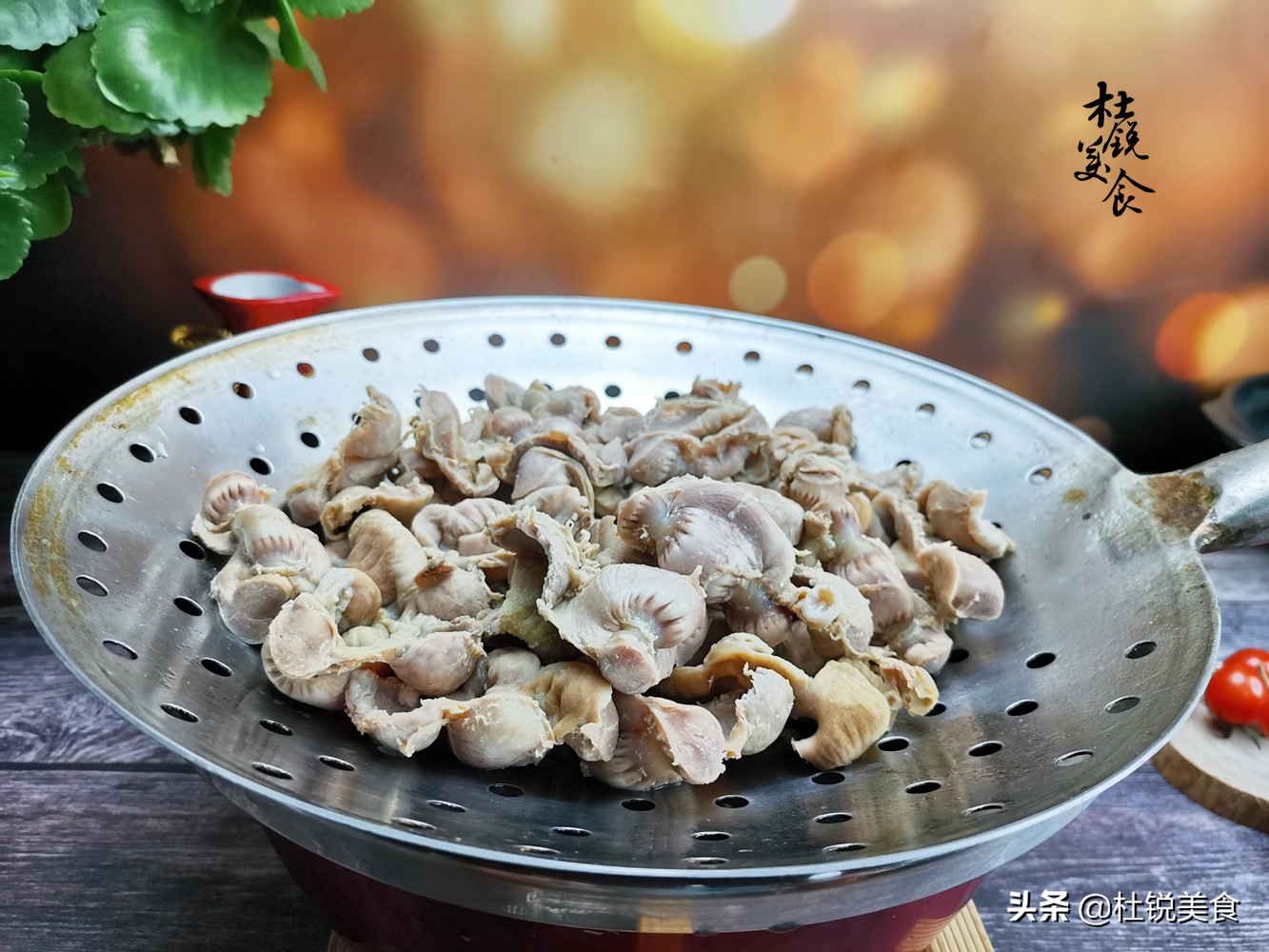 鸡胗怎么炒才不老不硬的,鸡胗怎么炒才脆爽不柴呢