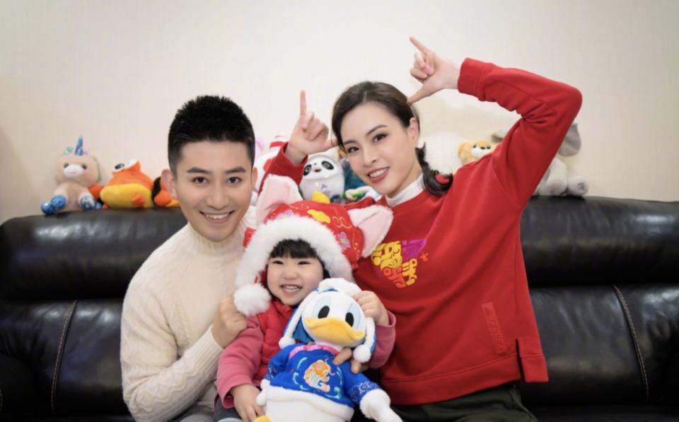 奥运冠军吴敏霞怀二胎后露面,吴敏霞个人跳水冠军