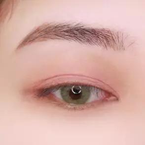 亮色眼影颜色搭配和画法美炸天,眼影画法新手亮色系列