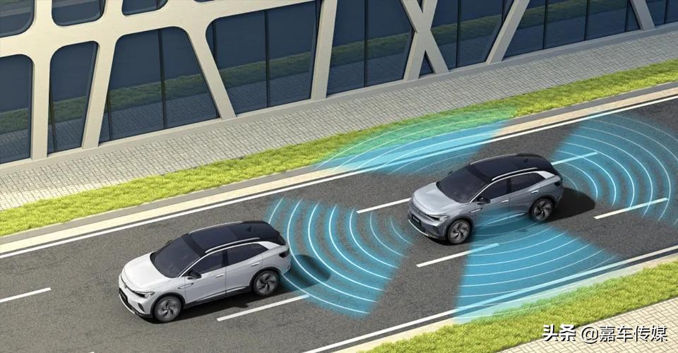 厉兵秣马后发制胜ID.4CROZZ领衔传统豪门电动化强势*攻反**