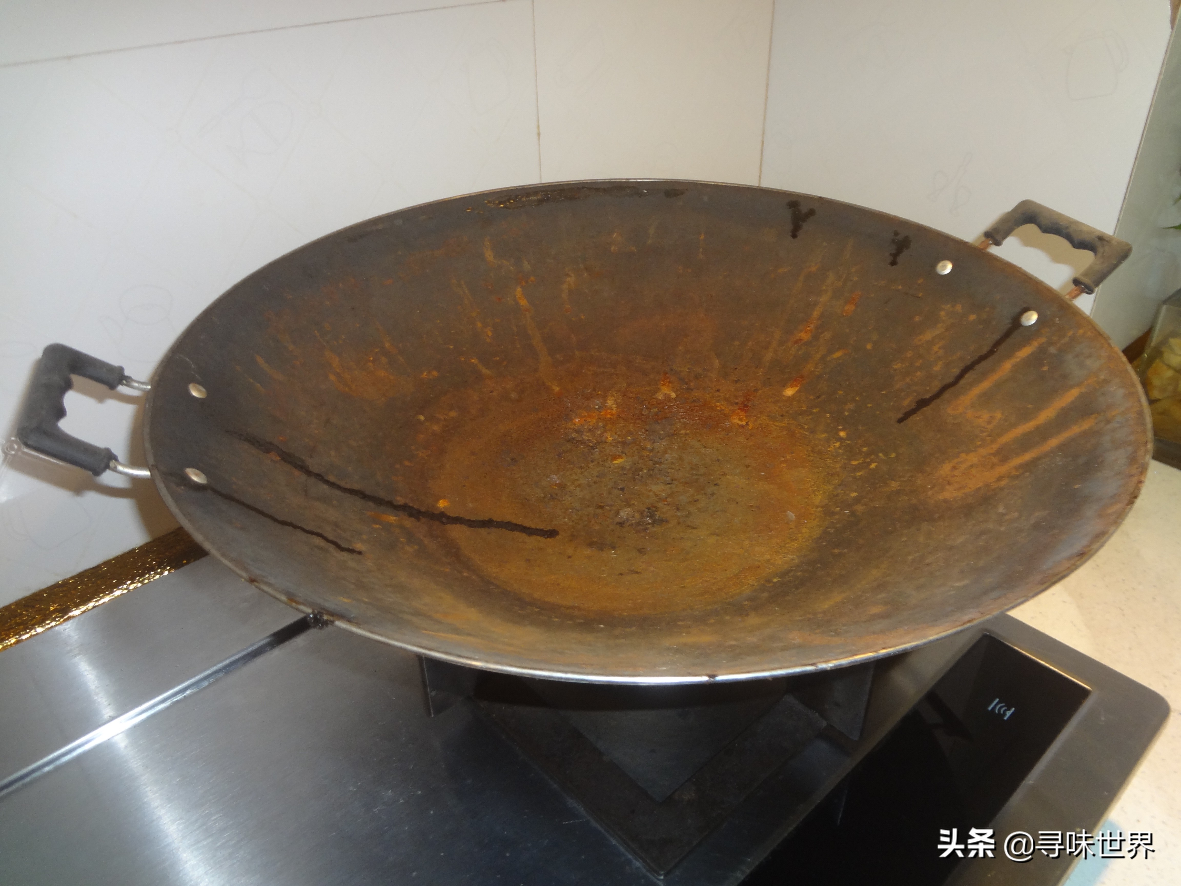 新铁锅去除铁锅锈的最佳方法,怎么防止铁锅生锈沾锅