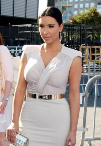 大码模特肥胖身材没有丝毫赘肉感,大码模特600斤却没有赘肉