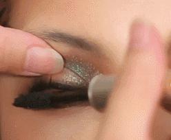 炉火纯青眼妆怎么画才好看,怎么画高级感的妆容眼妆才不晕妆