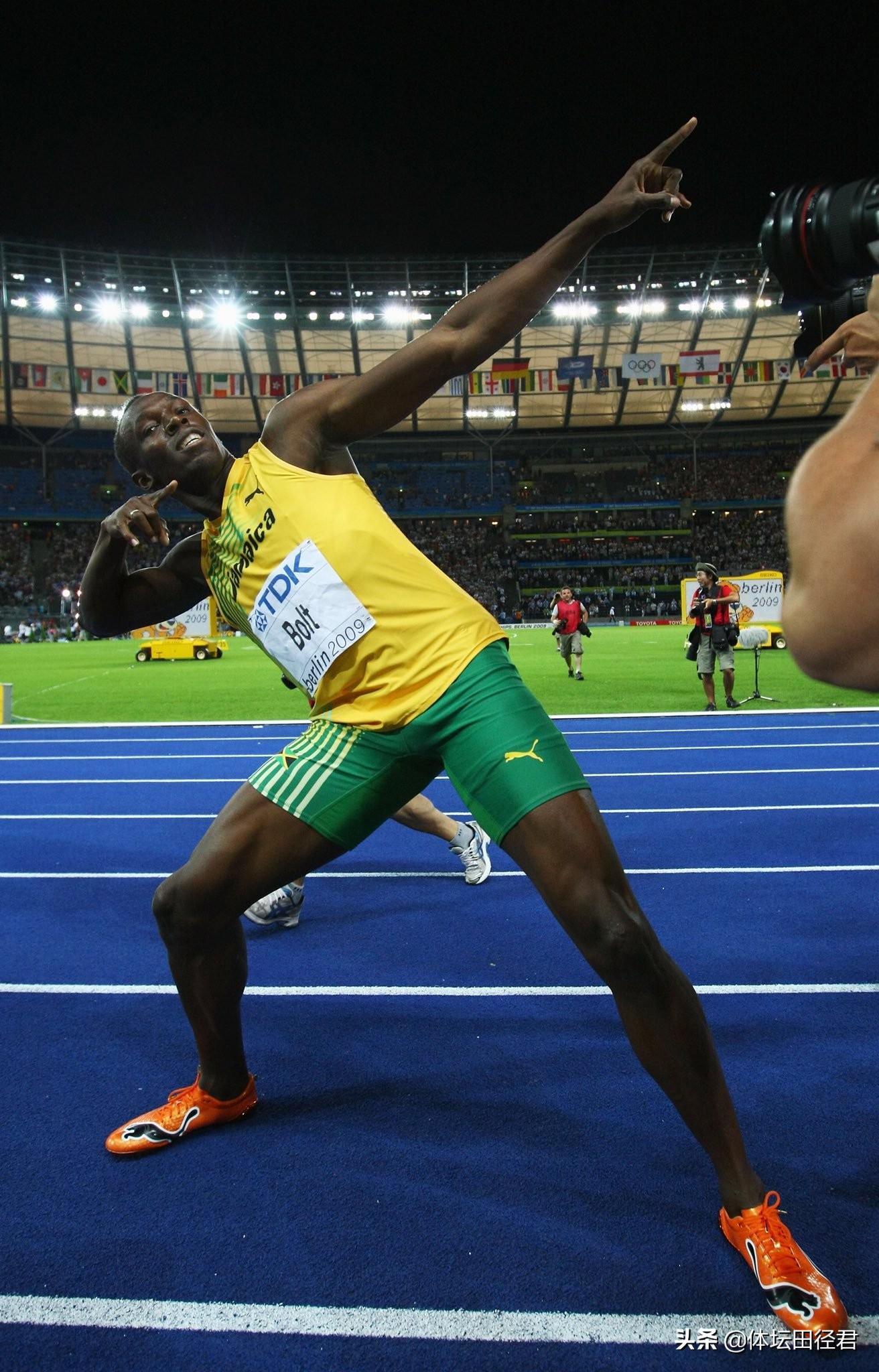 无愧世界第一人！博尔特退役3年腹肌依旧明显东京奥运或迎接班人