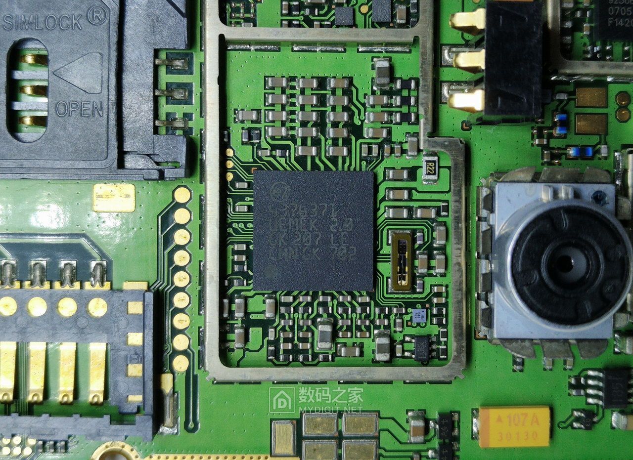 十五年前的直板机皇诺基亚NOKIA7610拆解，时代艳惊四座的设计！