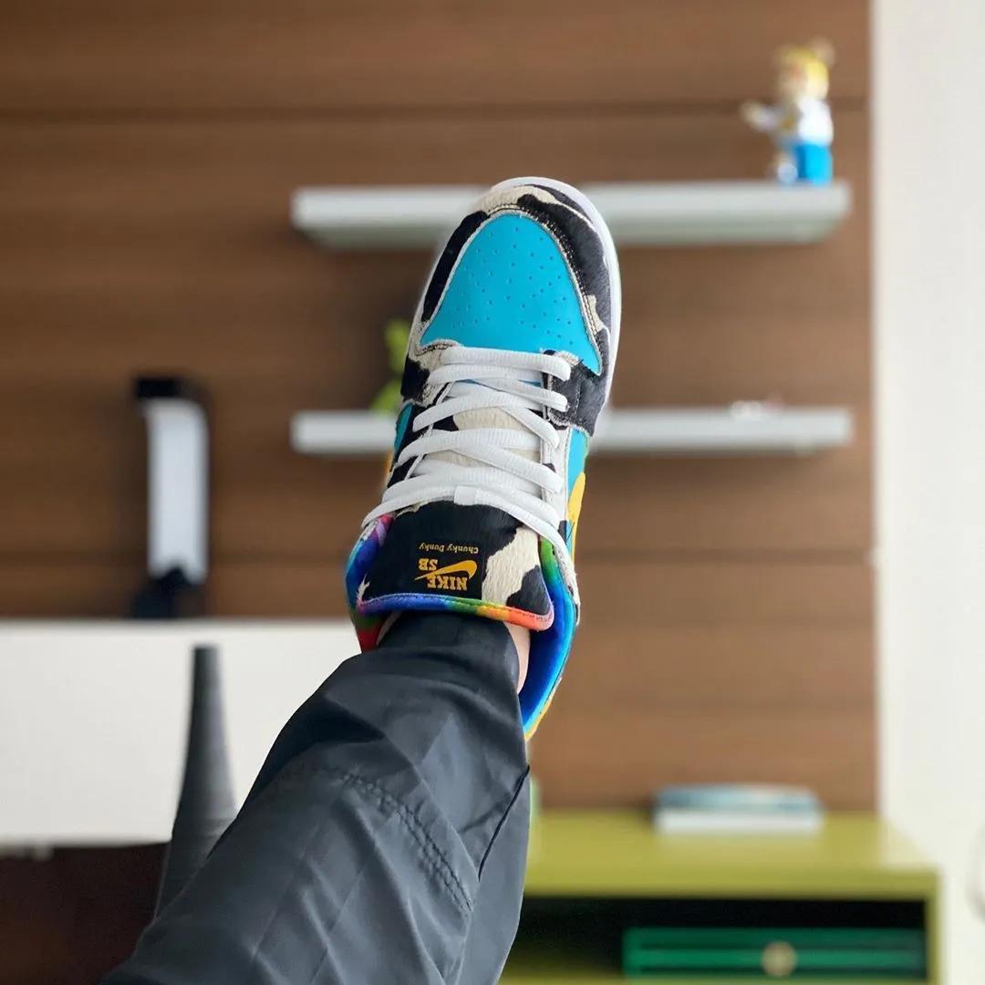 「每周联名X讯」众人骂丑，价格却直逼倒钩的鞋究竟长什么样？