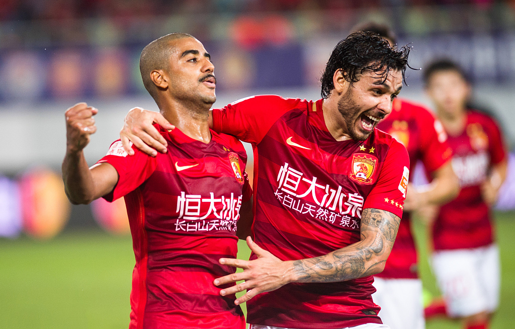 为什么国足归化那么多还不强,中国国足6大归化现在的处境