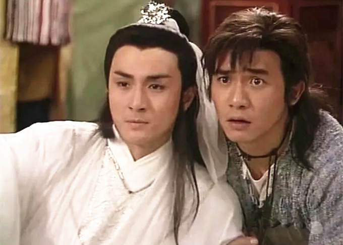 吴岱融香港足球队,吴岱融踢球