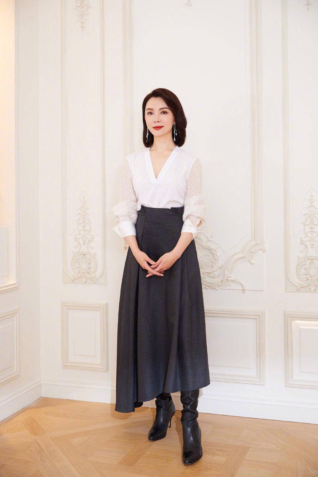 于谦老婆穿大褂,于谦穿搭图片大全