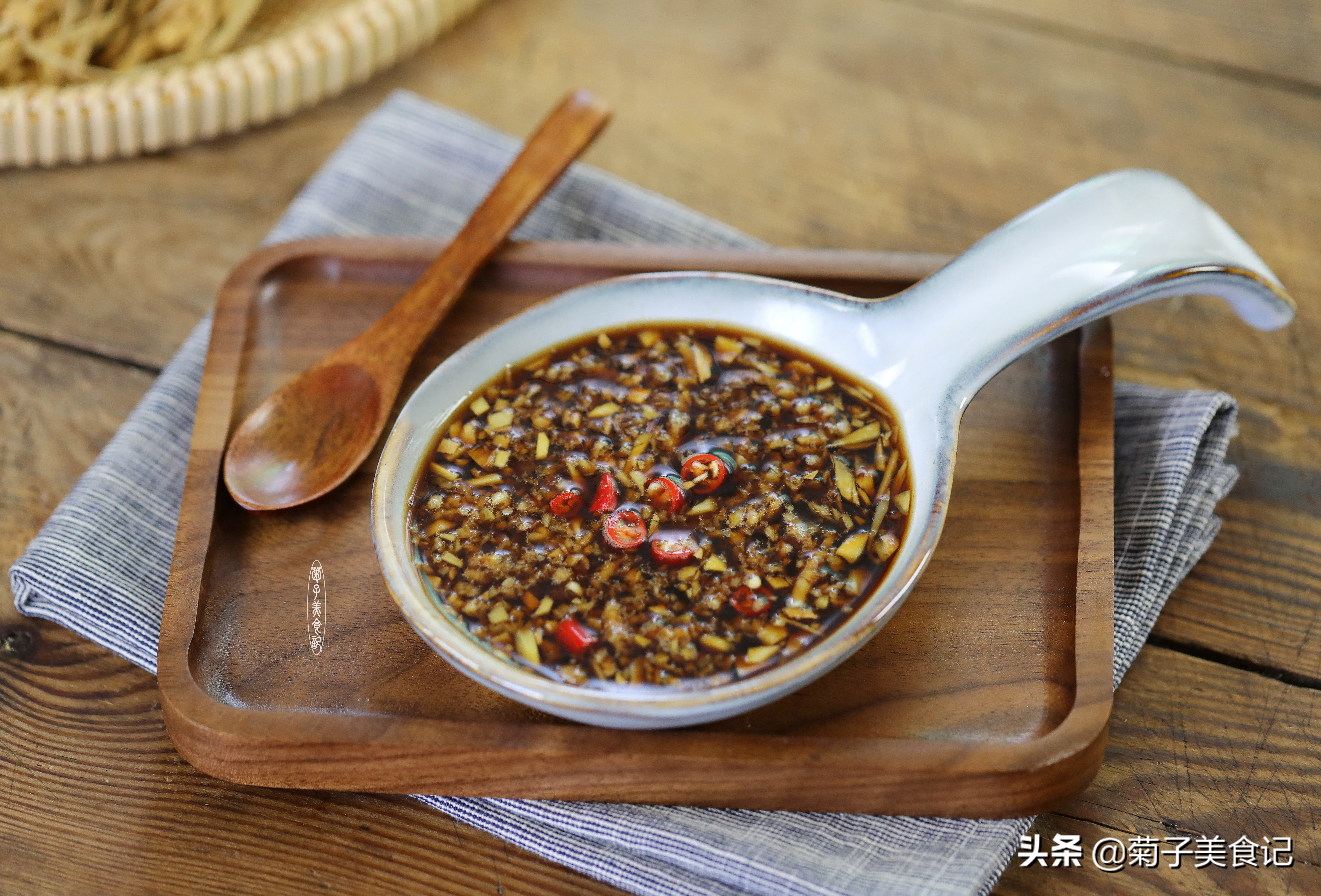 清蒸大闸蟹送蘸酱,大闸蟹怎么蒸酱汁好吃窍门