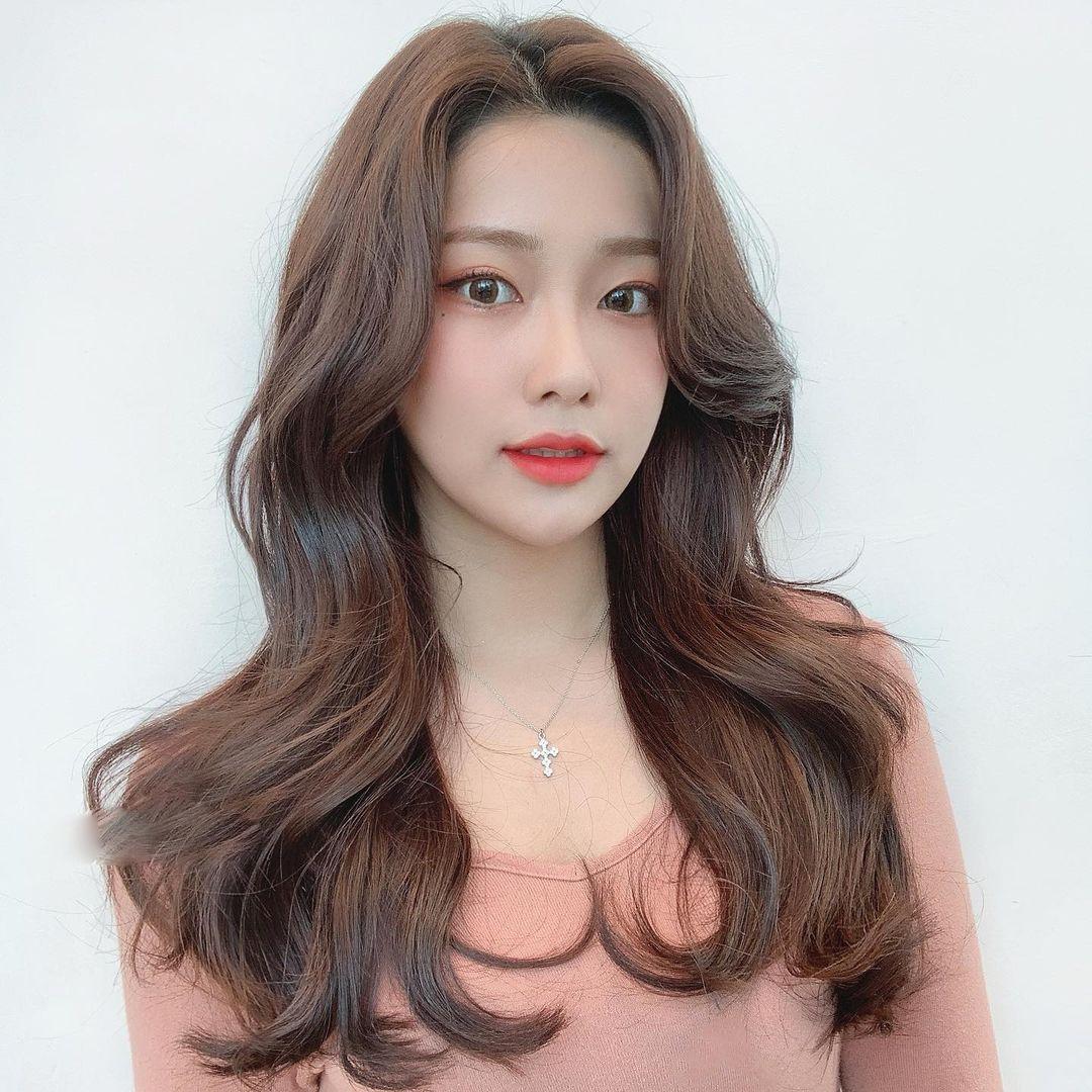 显瘦脸小遮痘的烫发,遮脸韩式发型气质