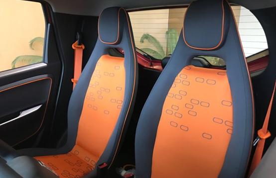 4w多就可落地，这车标配液晶仪表，颜值、配置双高，关键特“省”