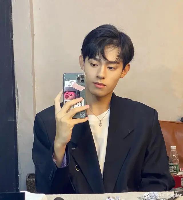 青三成员公布恋情,青三官宣出道