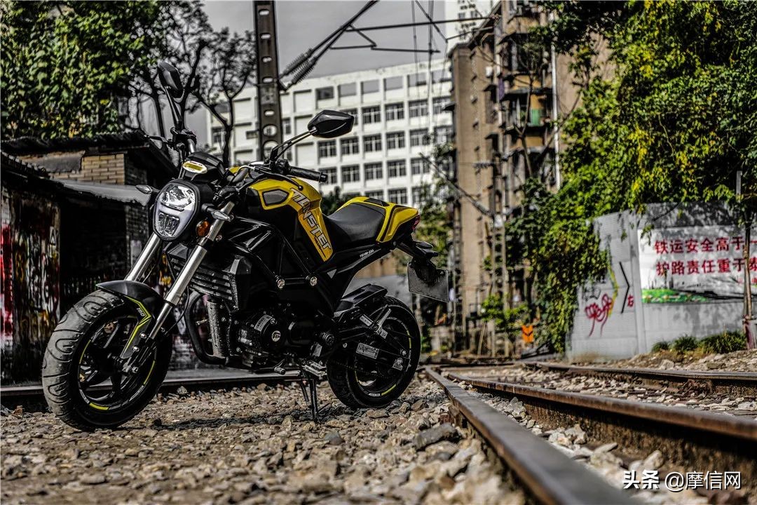 银钢小怪兽150改装方案,银钢150小怪兽试骑