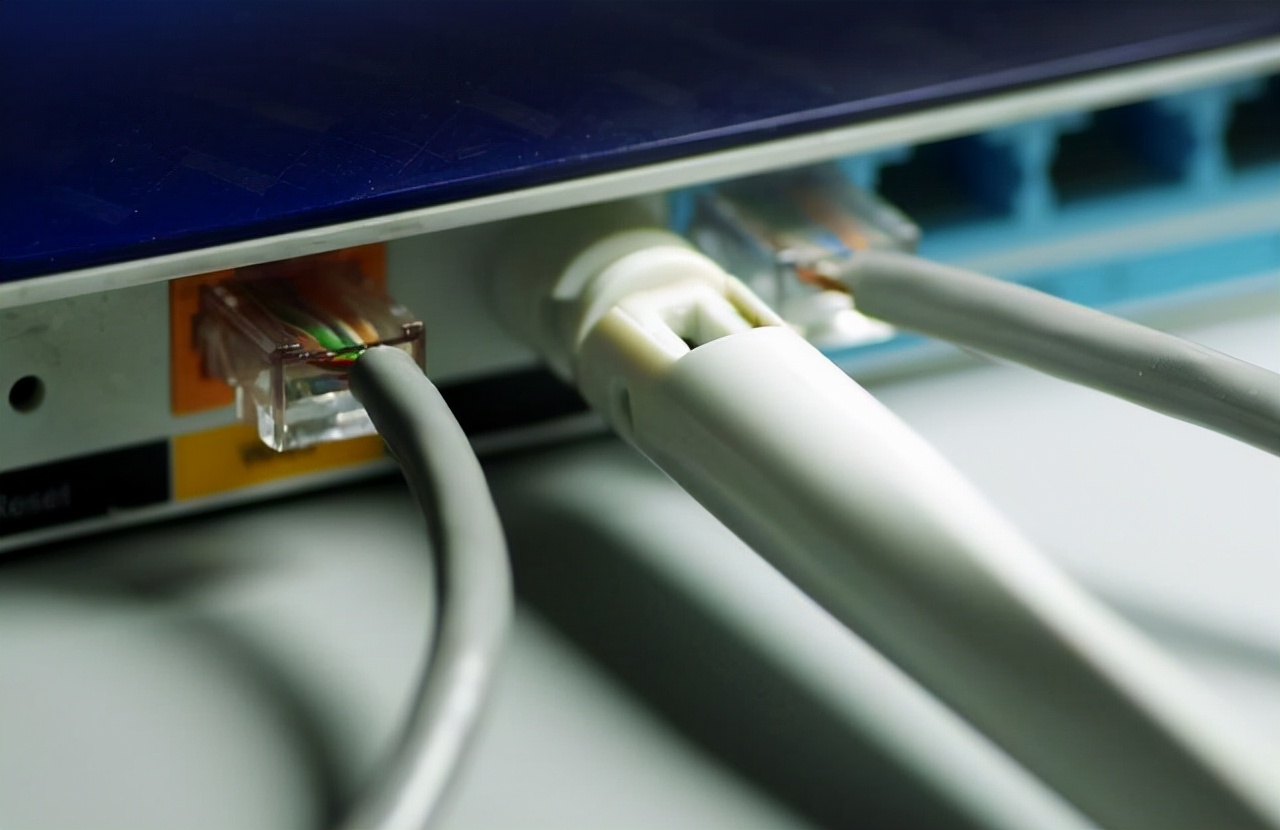 路由器频宽固定好还是自动好,路由器尽量别放在这3个位置