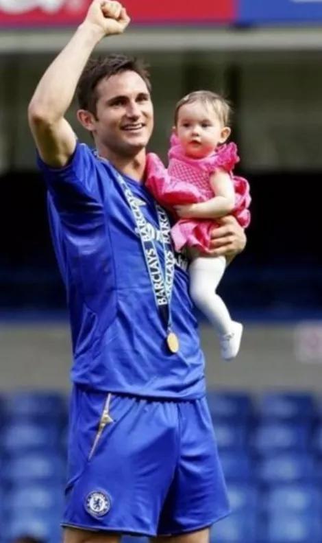 两个女人的战争男人复仇,两个女人的战争小说版