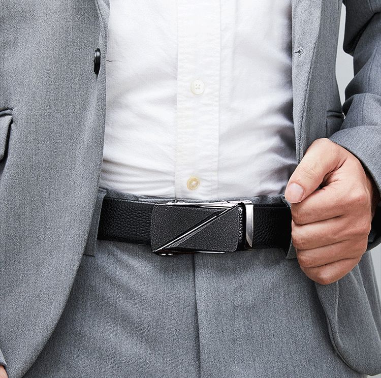 女人看包包男人看手表,女人看包包