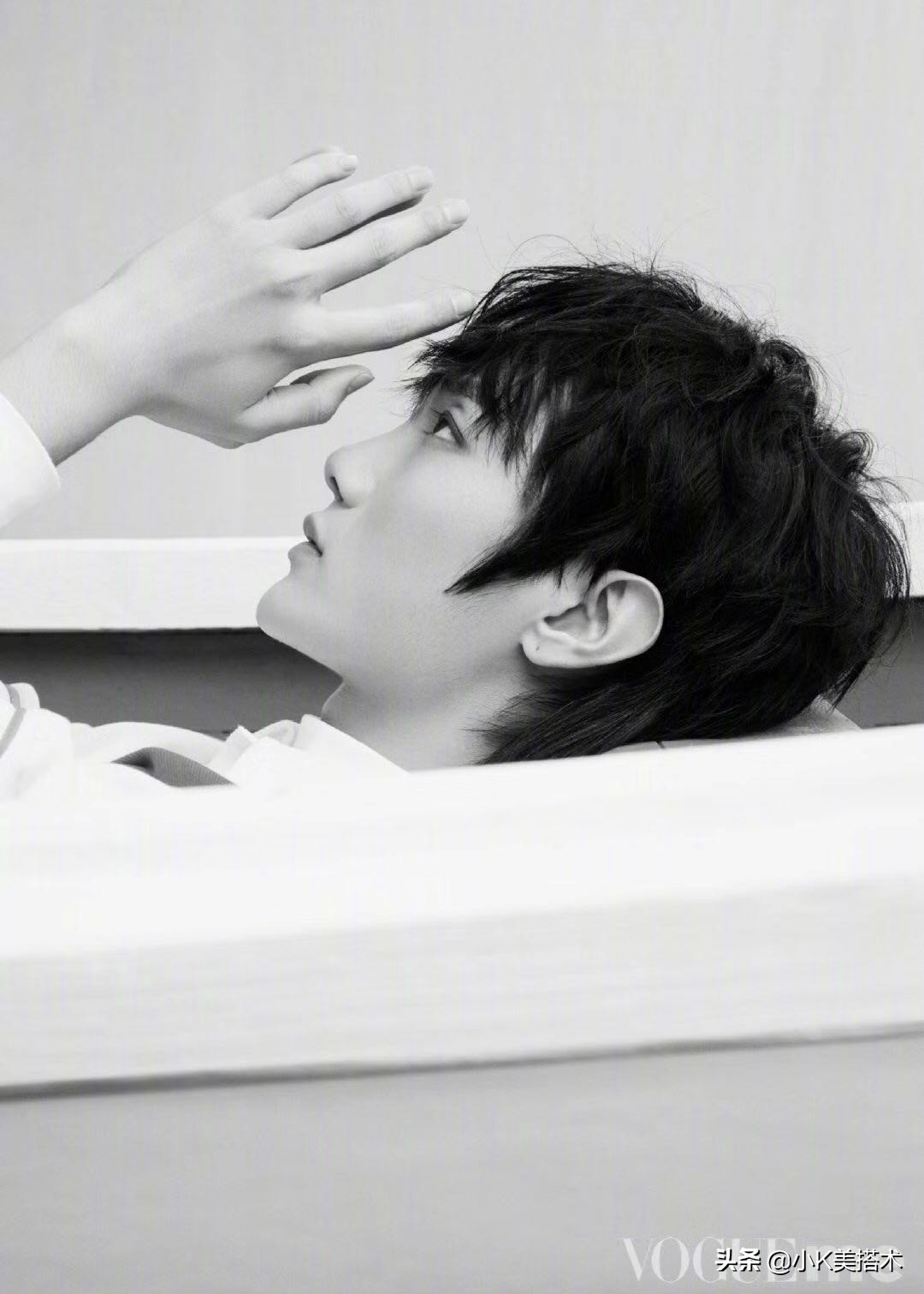 r1se首张ep主打曲,r1se首张ep发布会黄锐