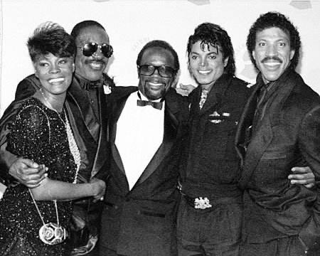 适合初中生学的英文歌简单完整版,好唱的英文歌曲简单