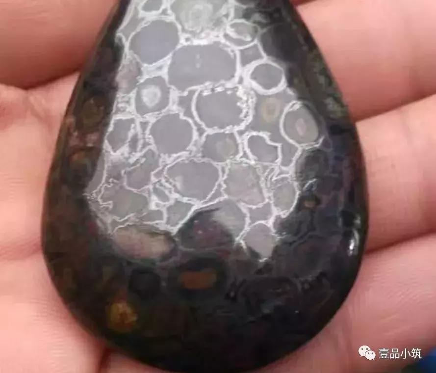 陨石赞（外一首）文/杨小均（四川）