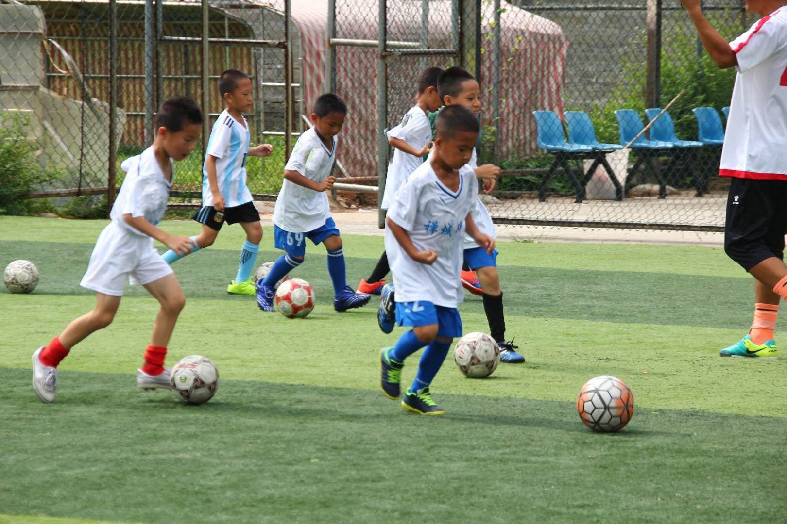 佛山古兴祥,梅州足球古兴祥