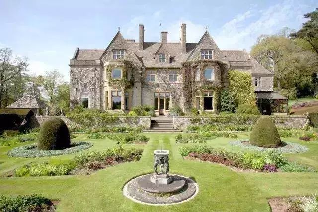 梅西豪宅c罗豪宅,梅西和c罗谁豪宅最好