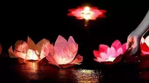 又是一年一度的中元节即将来临,中元节致我远去的亲人