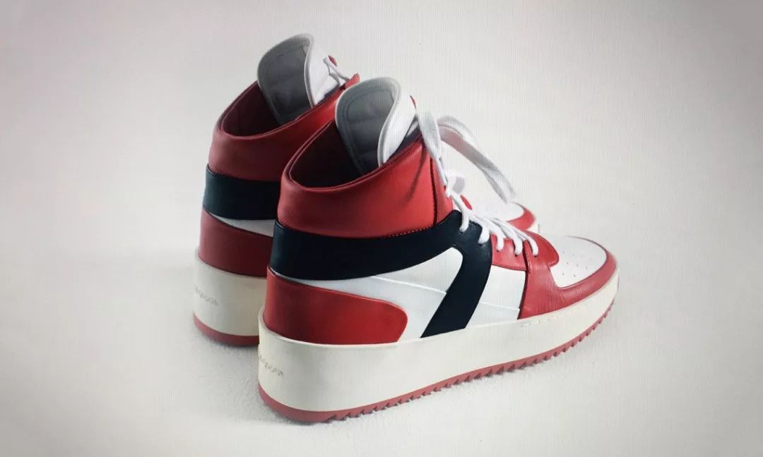 王思聪说李宁是“盗版”？曾经情人变仇人，李宁到底抄了没？