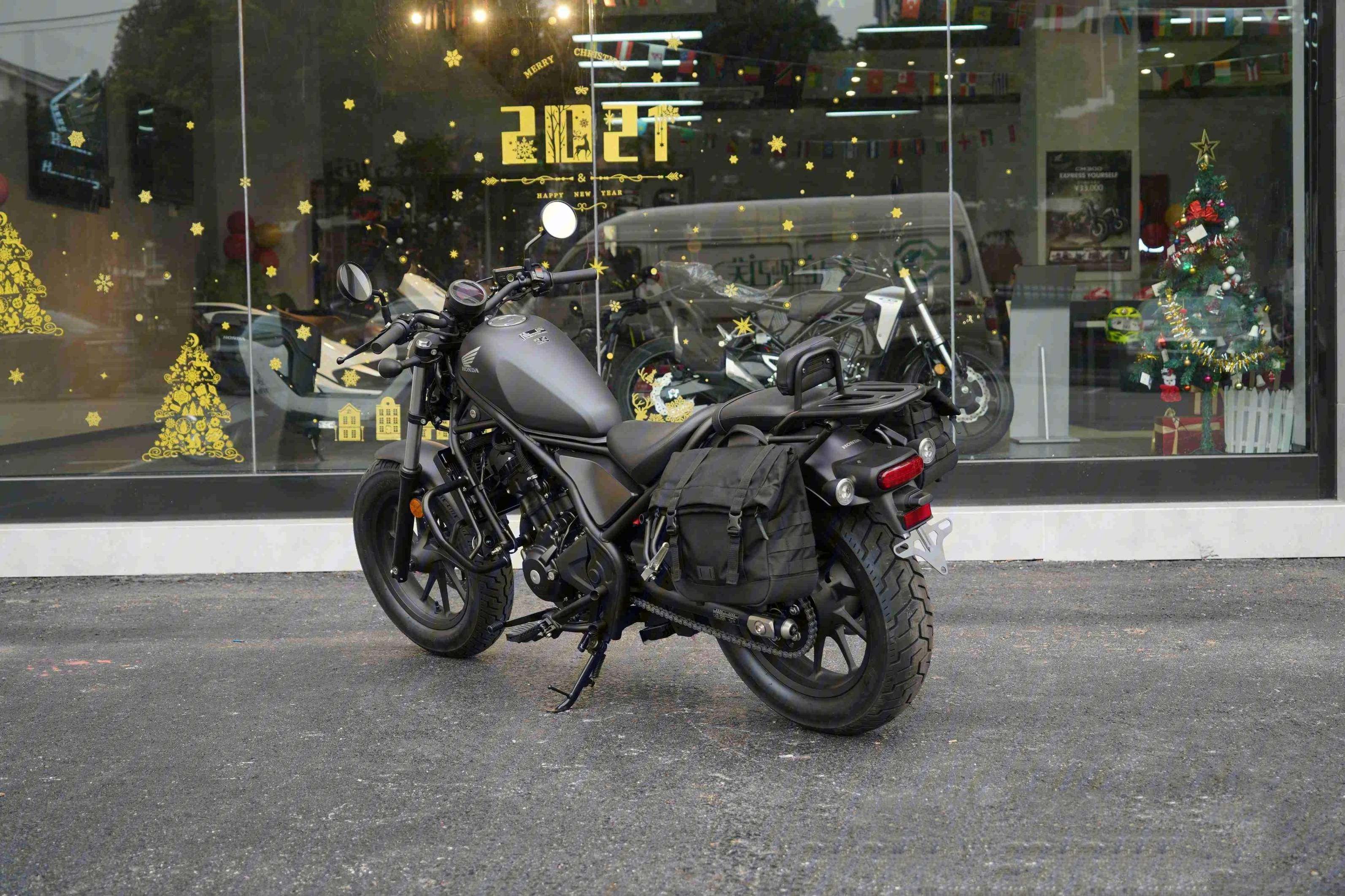 HONDACM300一款舒适而又省心的巡航入门车型