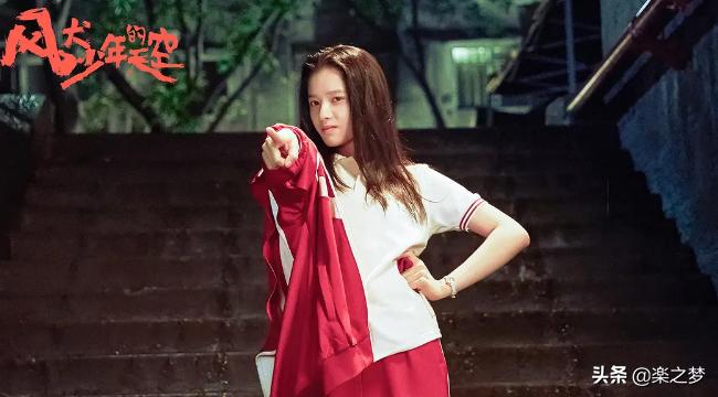 周依然和张宥浩是一个公司么,周依然张宥浩还原涉海名场面