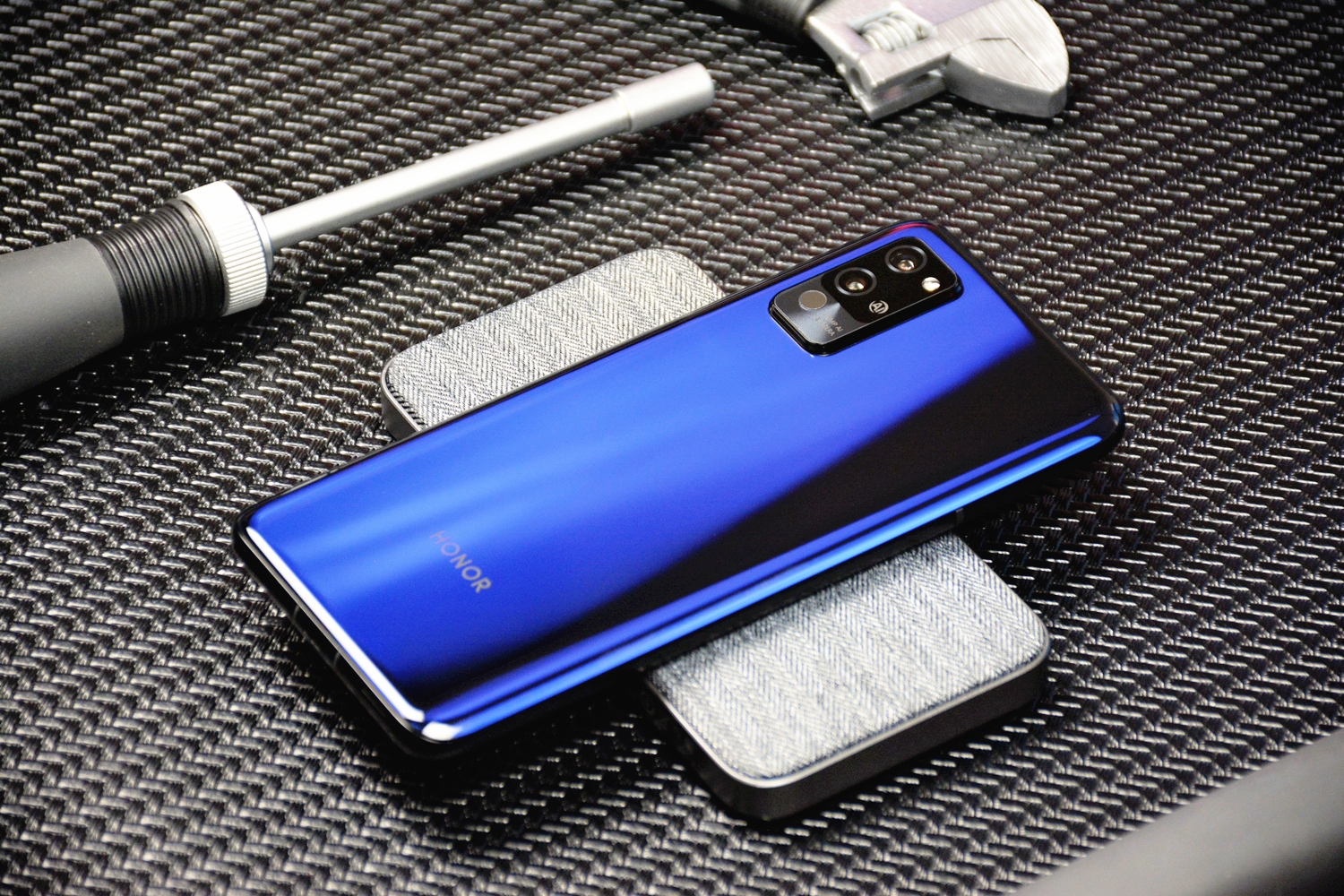 光荣play4pro麒麟9905g信号怎么样,光荣play4pro是麒麟9905g吗