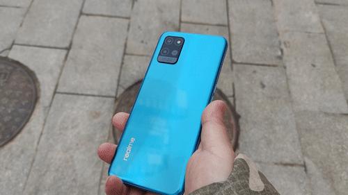 不妥协的千元性价比小钢炮，真我V11全方位体验