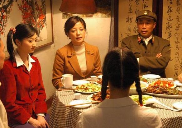 景甜的十年演艺之路,景甜2017年人气爆表势头强劲