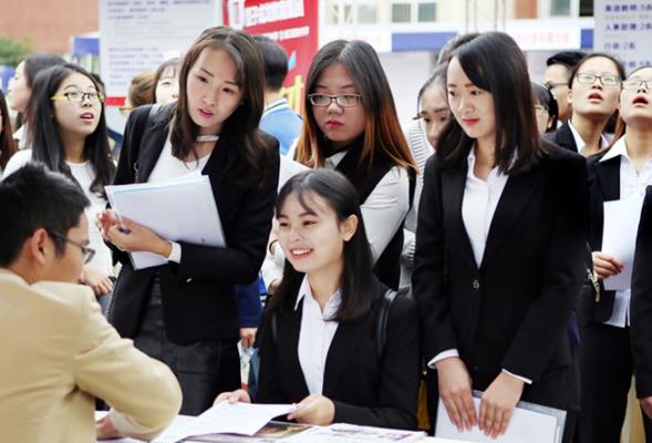 大学生没技术月薪3万的冷门工作,大学生找到高薪工作成功率