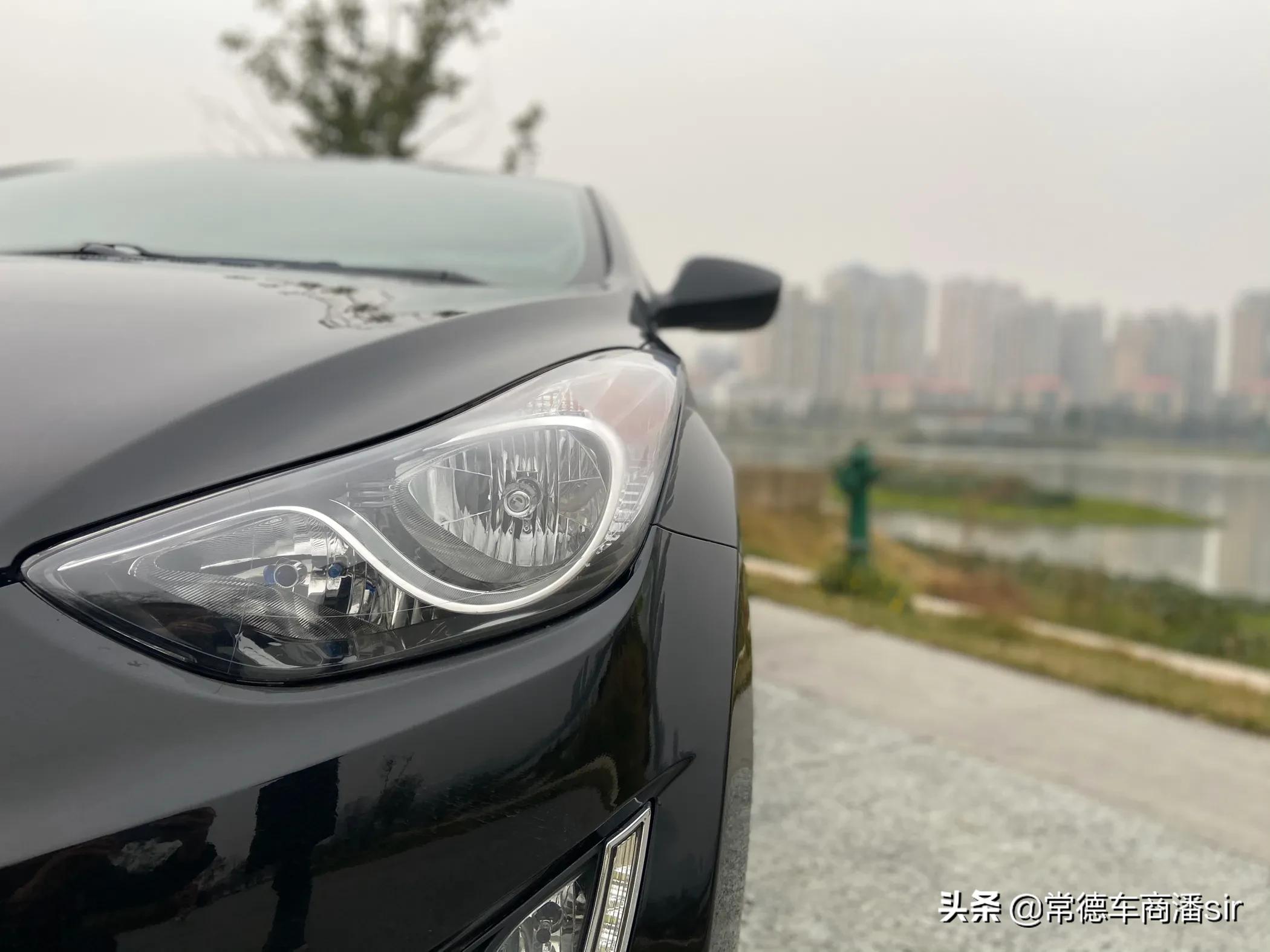 2014年现代朗动二手车值多少,2016现代朗动二手车值多少钱