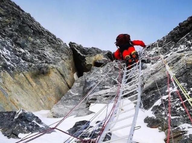 现在珠峰是8848还是8844,珠峰大本营是8848还是8844