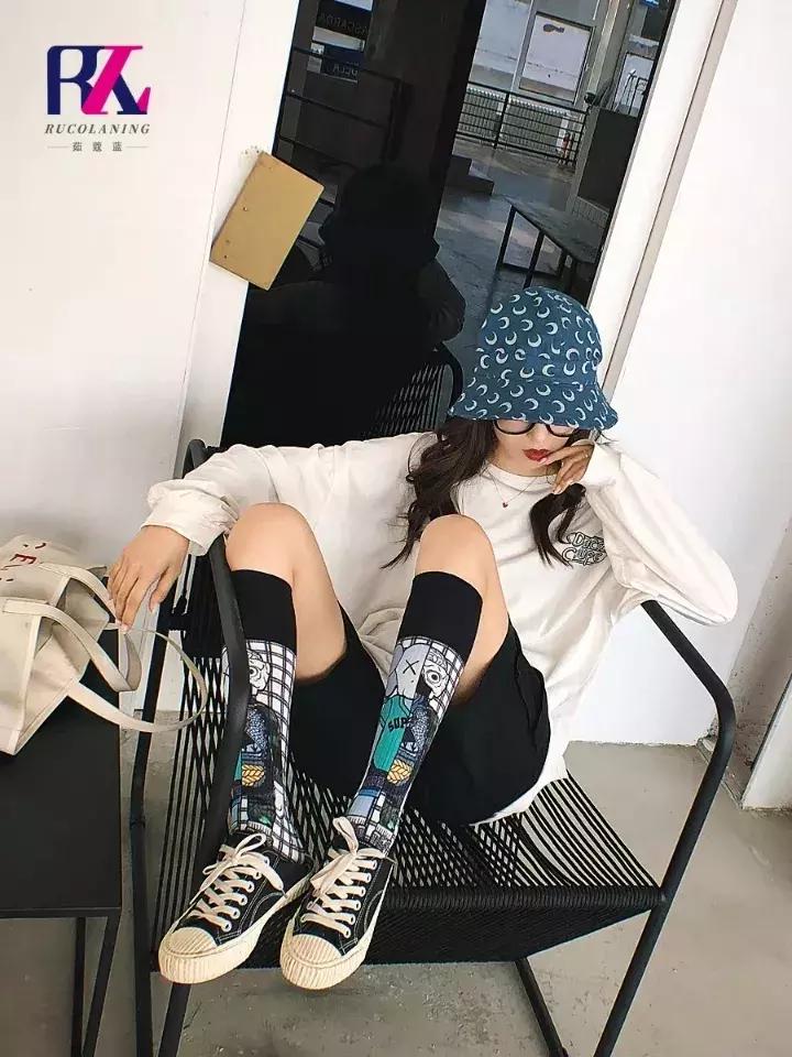 让杨幂热巴都爱不释手的白毛衣,迪丽热巴杨幂同款单品