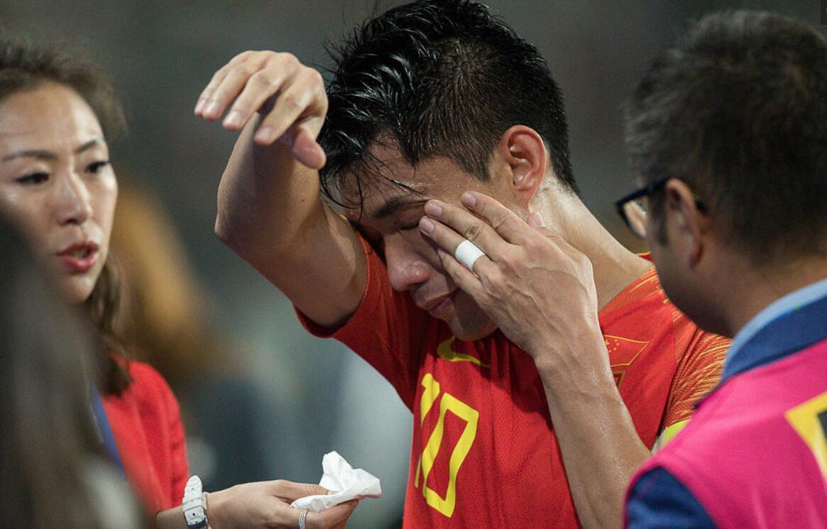 里皮下课郑智怎么样了,郑智评价里皮回归