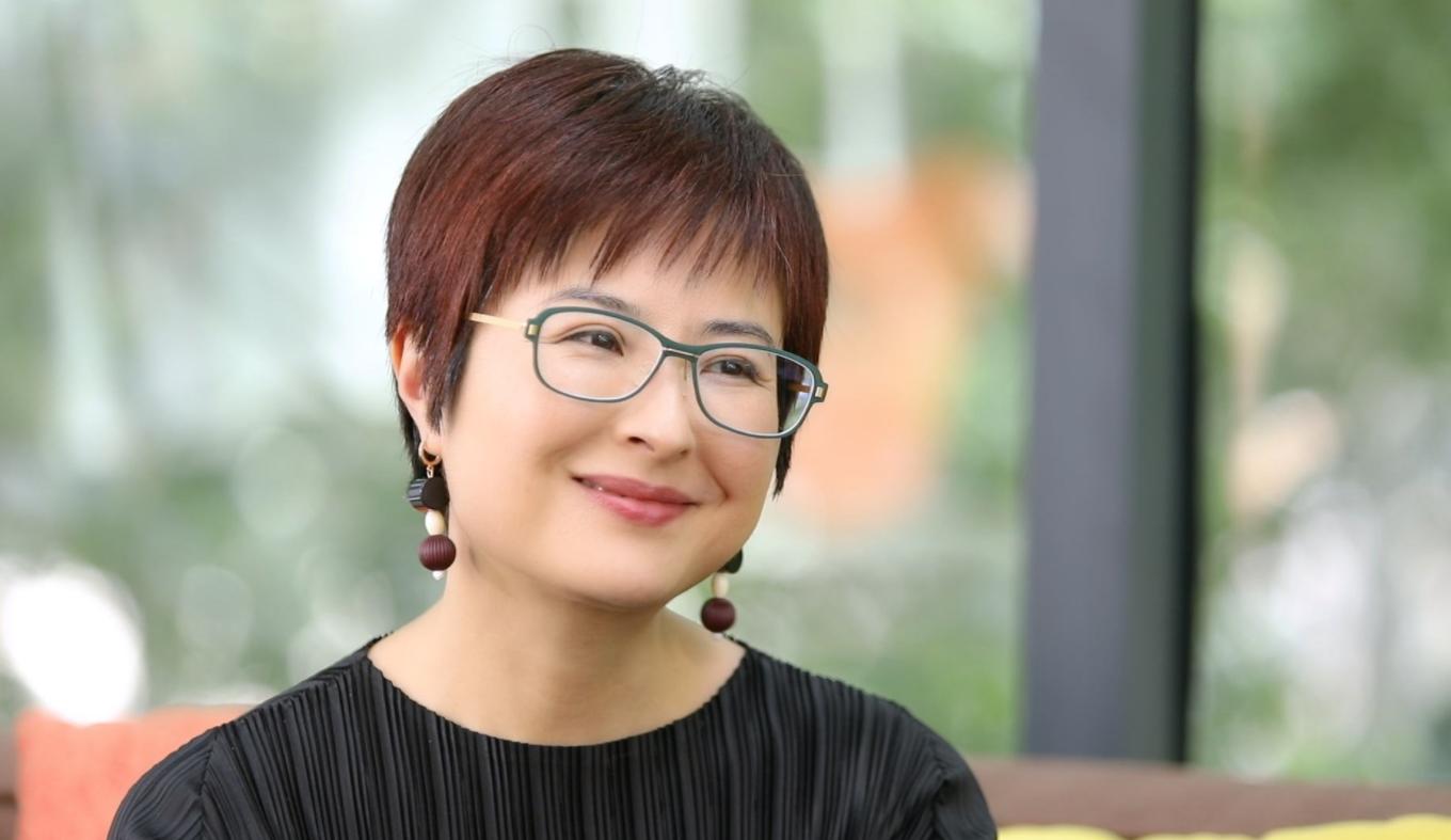 央视前主持人张泉灵近况,原央视主持人张泉灵现状