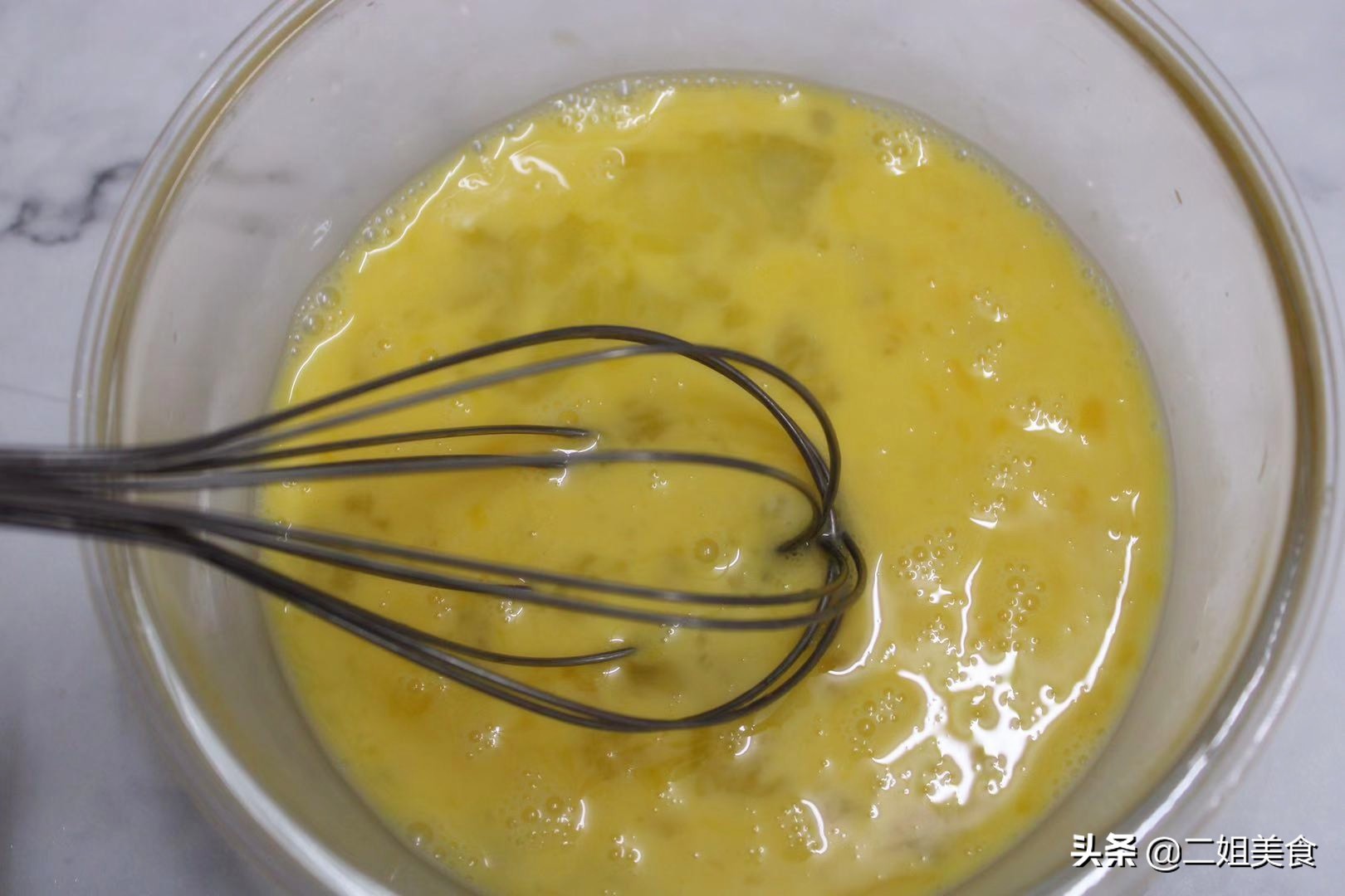 如何才能蒸出又嫩又顺滑的鸡蛋羹,鸡蛋羹怎么蒸才能更嫩滑爽口