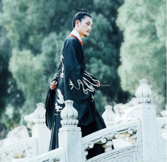 娓╂煍绔鍙ら濠氱罕鐓ф眽鏈嶄腑鍥介,鏂板绌垮绾辨柊閮庣┛姹夋湇鎷嶅绾辩収