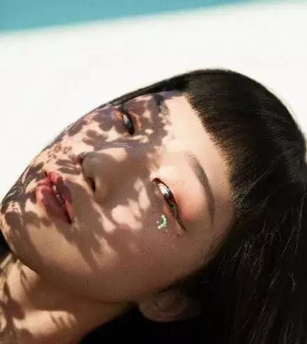 肿眼泡眼妆怎么画不贴假睫毛,内双肿眼泡怎么画眼妆舞台妆