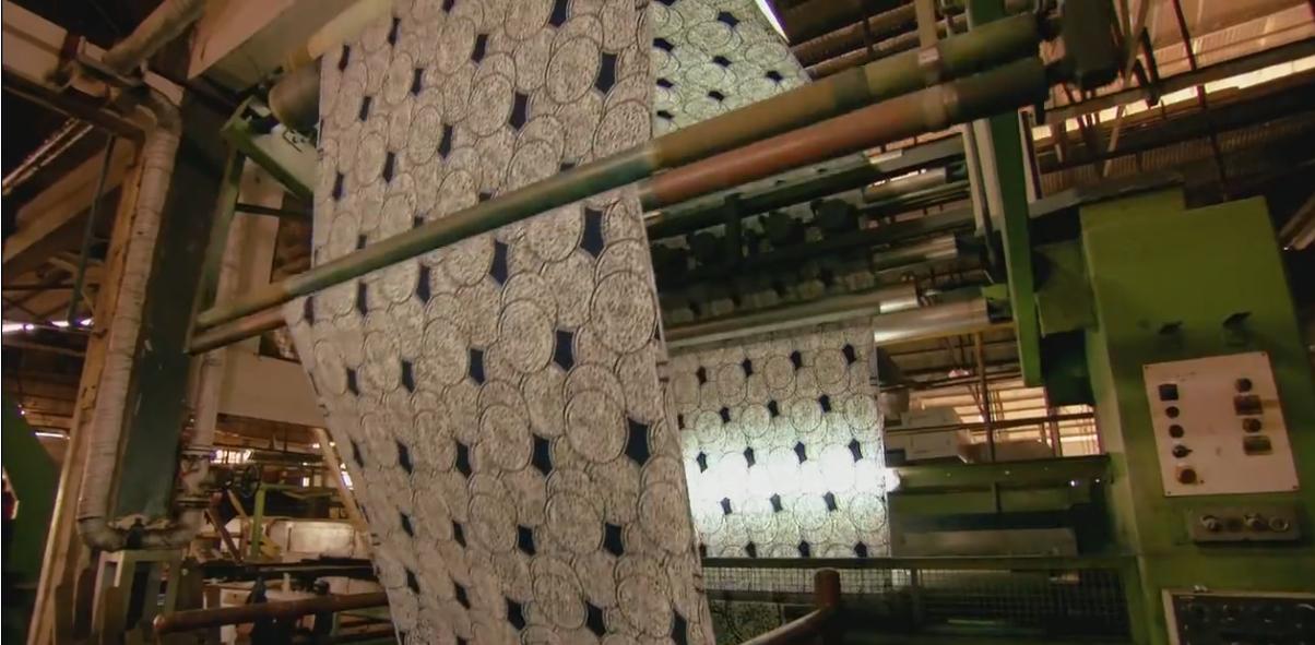 非洲人有多爱穿二手衣？每年进口三万吨，卖得比新衣服还火爆