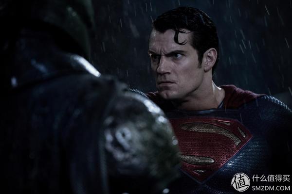 看腻了小鲜肉？《海王》凭肌肉和女神实现口碑逆袭：DC漫改指南