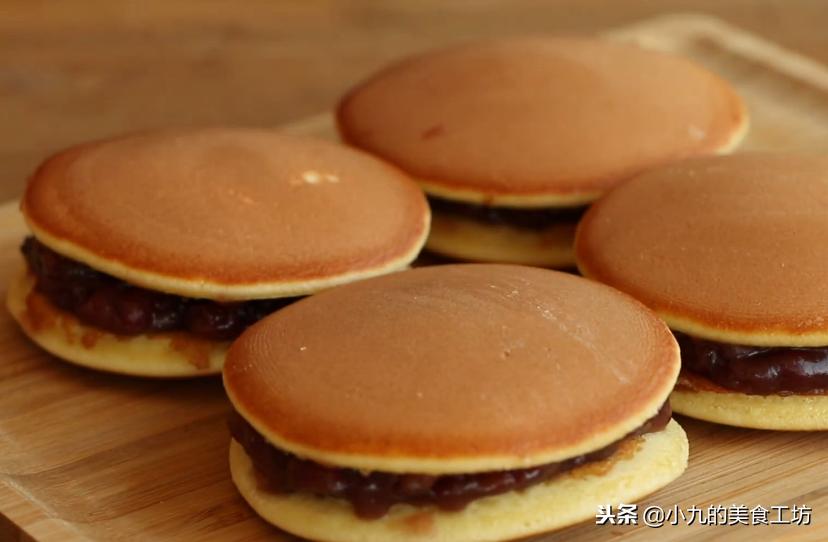 1碗面粉4个鸡蛋，2分钟教你做铜锣烧，不和面不揉面，做法超简单