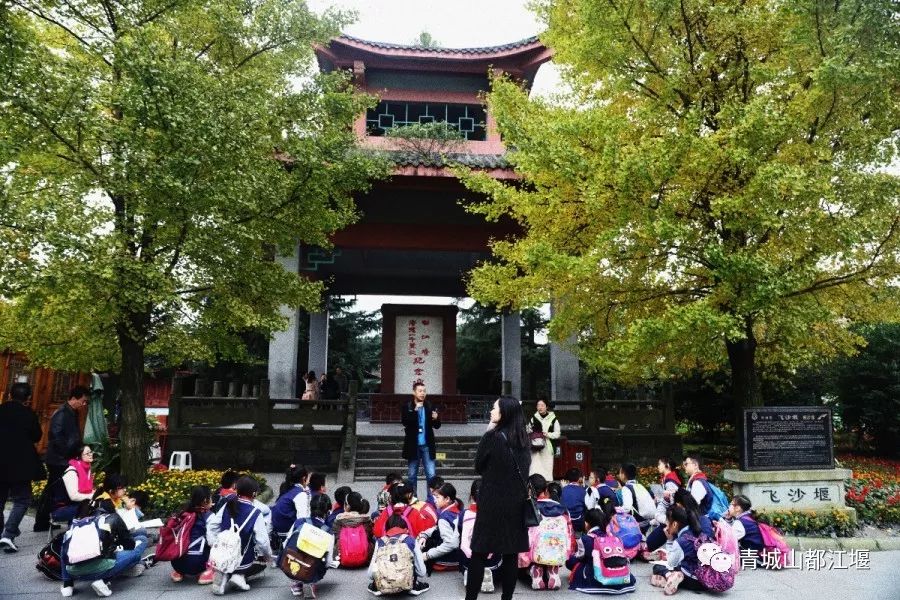 在古村落拍照怎么摆姿势好看,在古堰拍照姿势