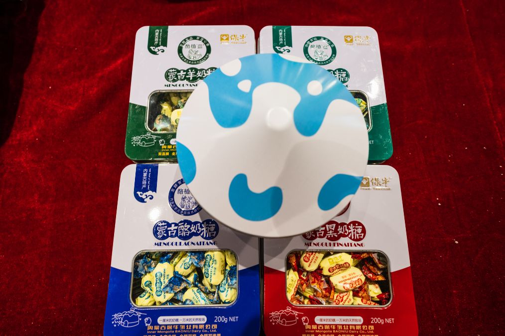 她是滔滔千里黄河的宠儿，阴山之下、河套之上的掌上明珠