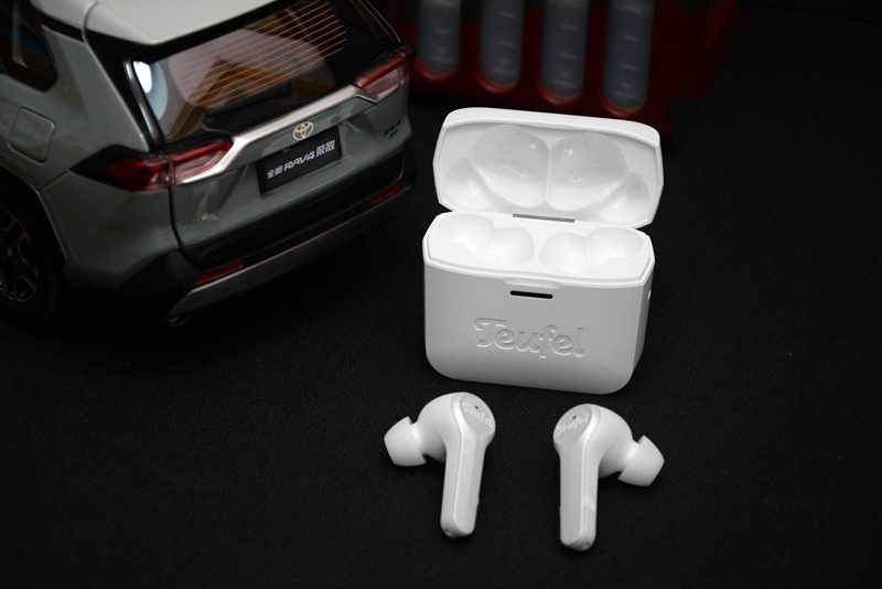 airpods第一代操作教程,airpods第一代的使用技巧