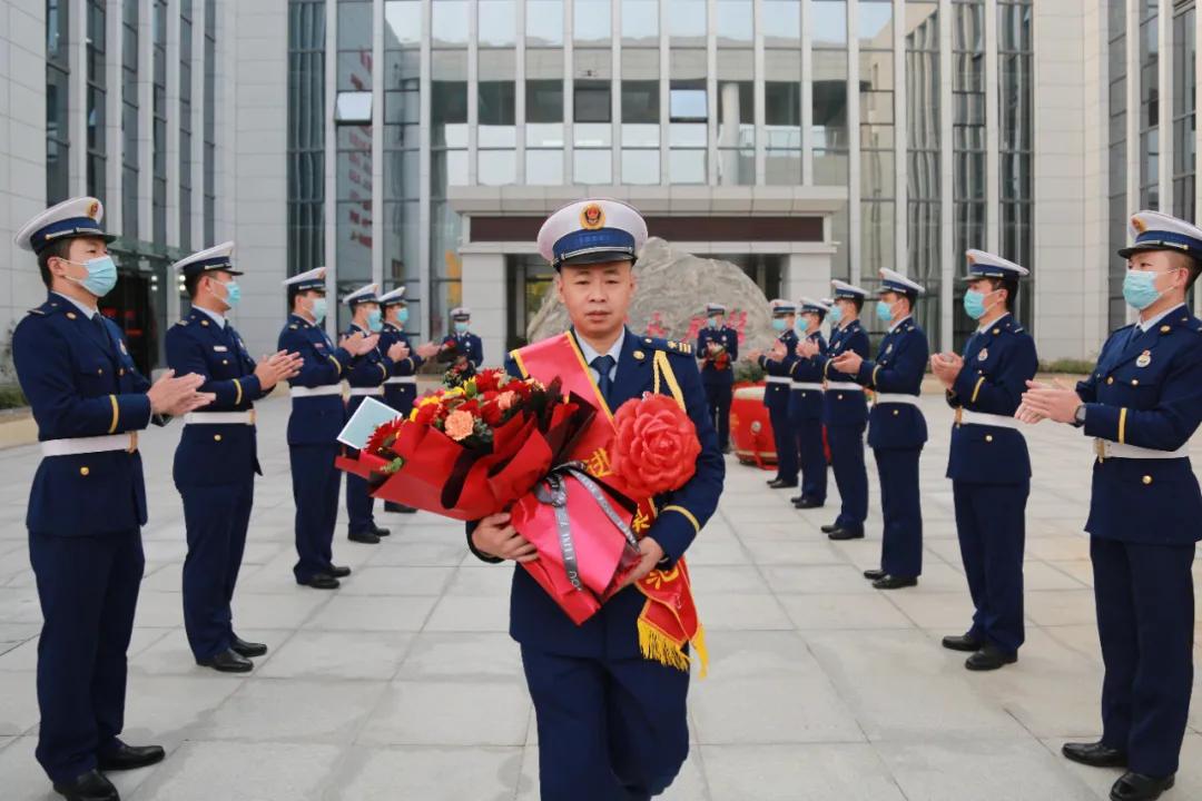 西安消防支队英模,消防英模先进人物