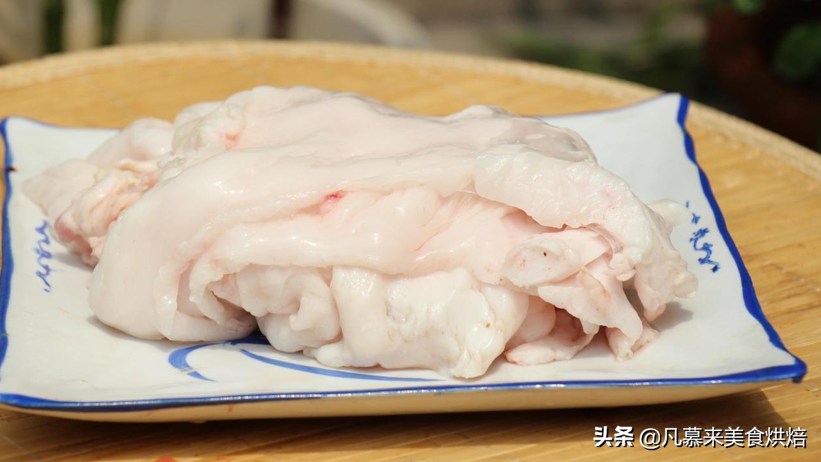 食用调和油和色拉油有什么区别,色拉油跟普通食用油有什么区别